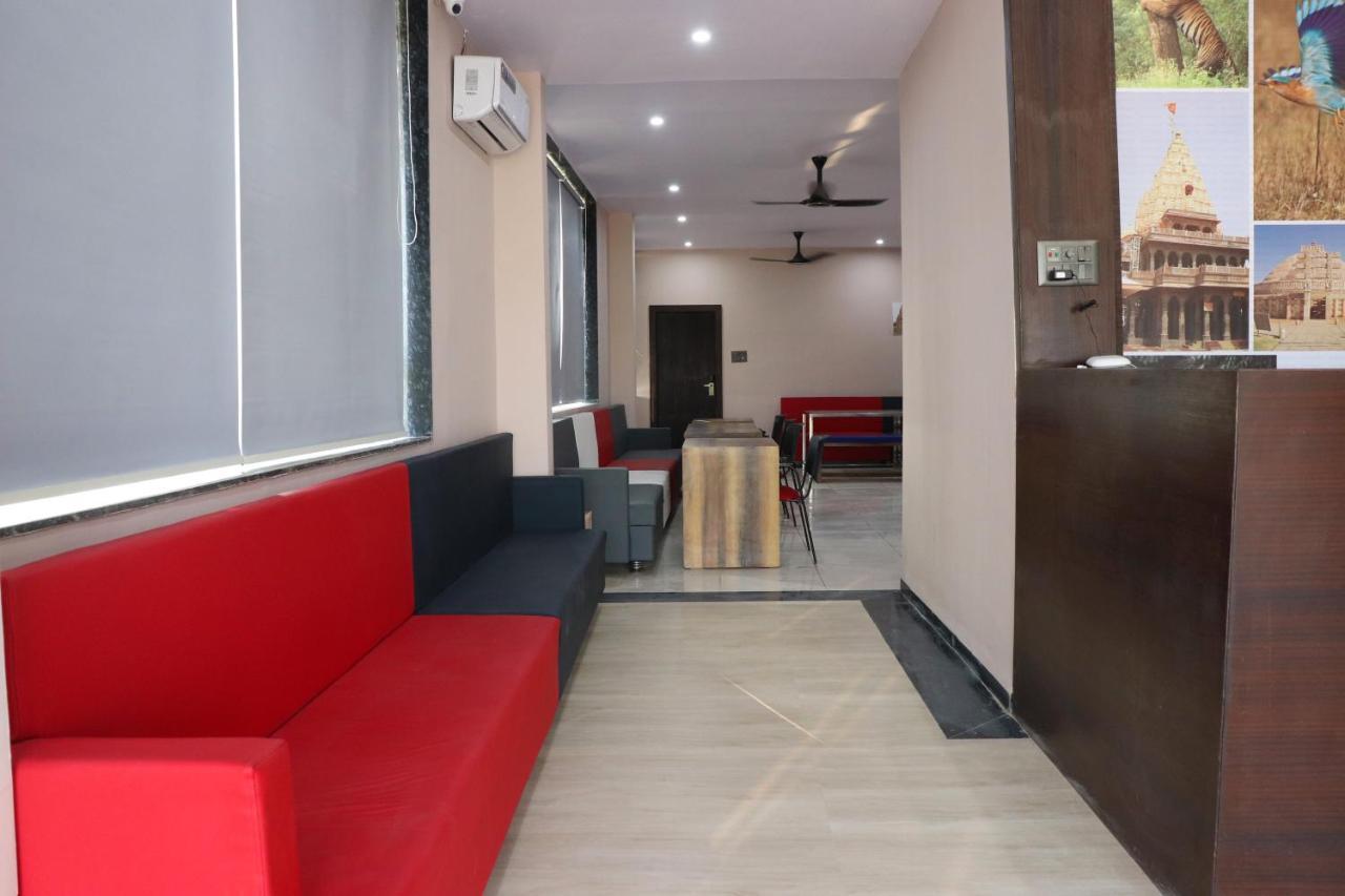 Pat Hotels Индаур Экстерьер фото