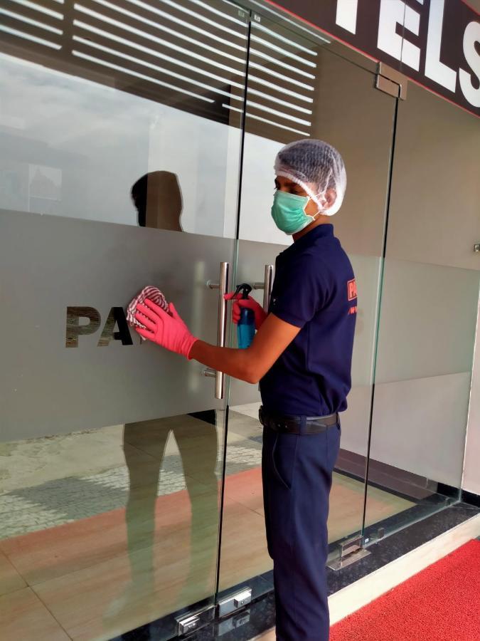 Pat Hotels Индаур Экстерьер фото